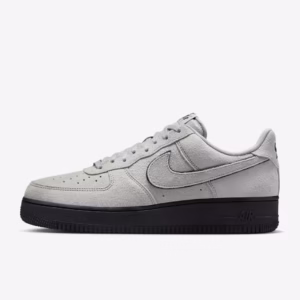 Nike Air Force 1 '07 LV8